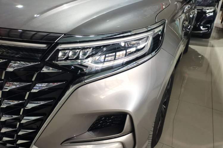 Used Roewe iMAX8 New Energy 2025 1.5T DMH Lu Zun Deluxe Edition Left Front Headlight