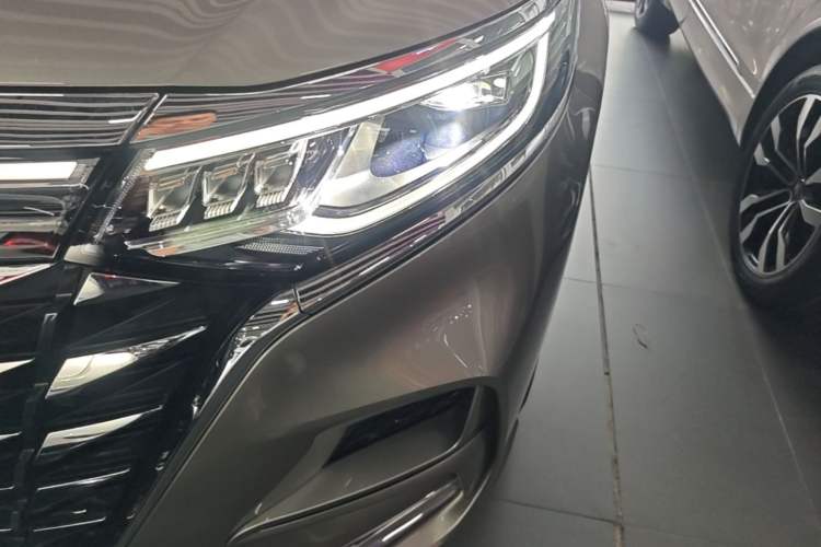 Used Roewe iMAX8 New Energy 2025 1.5T DMH Lu Zun Deluxe Edition Left Front Headlight