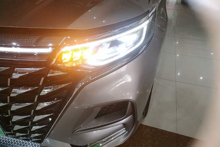 Used Roewe iMAX8 New Energy 2025 1.5T DMH Lu Zun Deluxe Edition Left Front Headlight