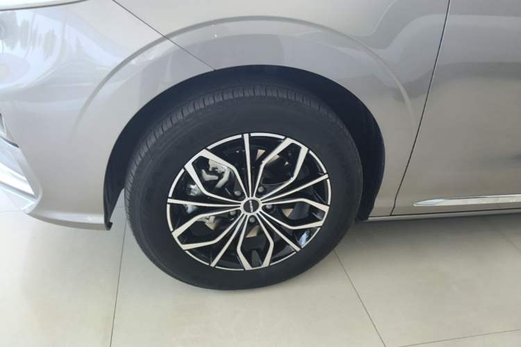 Used Roewe iMAX8 New Energy 2025 1.5T DMH Lu Zun Deluxe Edition Left Front Wheel Hub