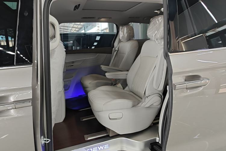 Used Roewe iMAX8 New Energy 2025 1.5T DMH Lu Zun Deluxe Edition Left Rear Seat