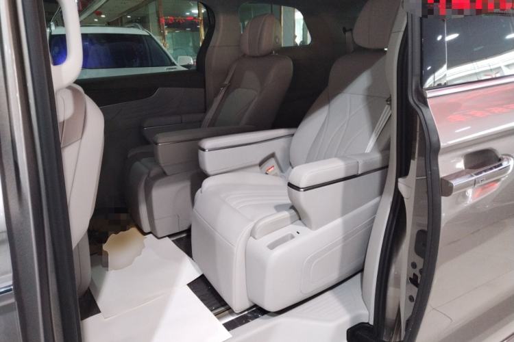 Used Roewe iMAX8 New Energy 2025 1.5T DMH Lu Zun Deluxe Edition Left Rear Seat