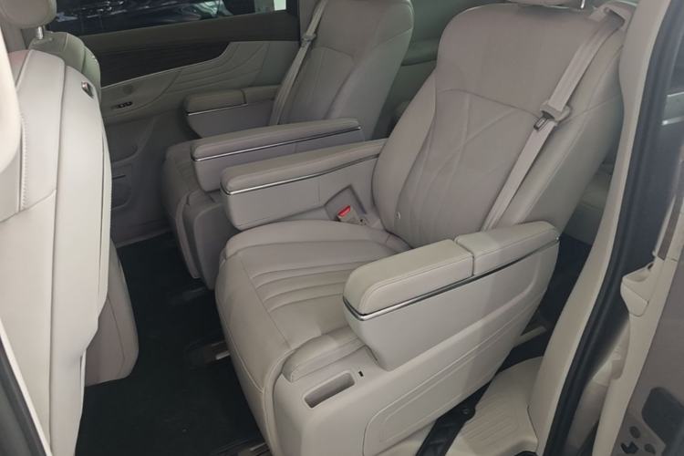 Used Roewe iMAX8 New Energy 2025 1.5T DMH Lu Zun Deluxe Edition Left Rear Seat
