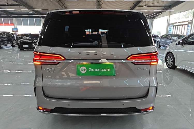 Used Roewe iMAX8 New Energy 2025 1.5T DMH Lu Zun Deluxe Edition Rear
