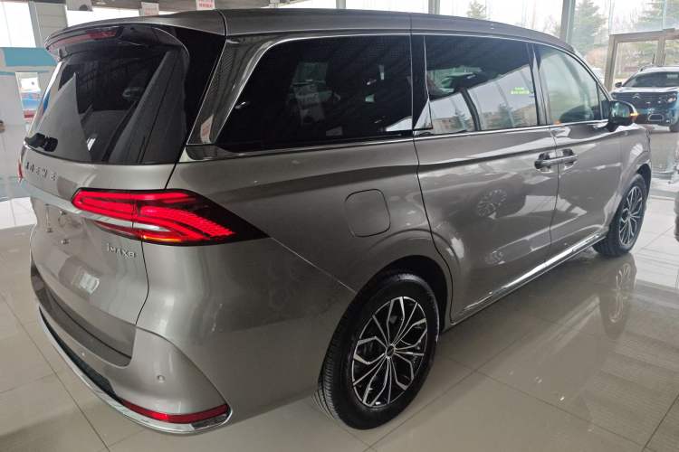 Used Roewe iMAX8 New Energy 2025 1.5T DMH Lu Zun Deluxe Edition Rear Right 45 Deg