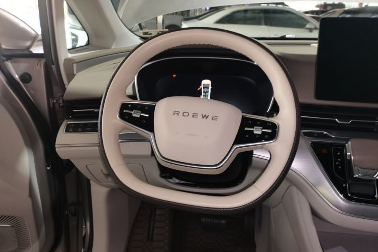 Used Roewe iMAX8 New Energy 2025 1.5T DMH Lu Zun Deluxe Edition Steering Wheel