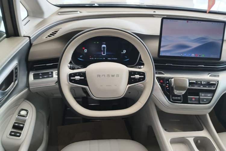 Used Roewe iMAX8 New Energy 2025 1.5T DMH Lu Zun Deluxe Edition Steering Wheel