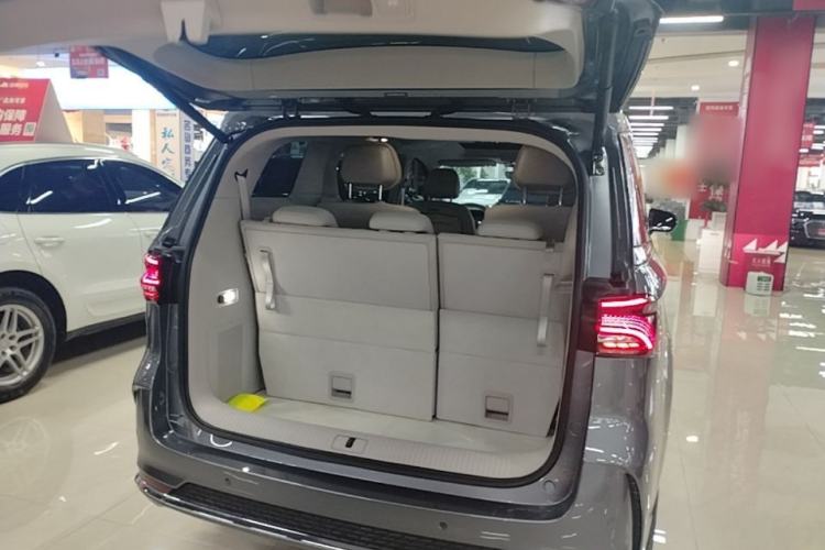 Used Roewe iMAX8 New Energy 2025 1.5T DMH Lu Zun Deluxe Edition Trunk