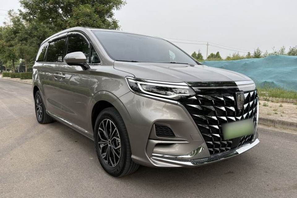 Roewe iMAX8 New Energy 2025