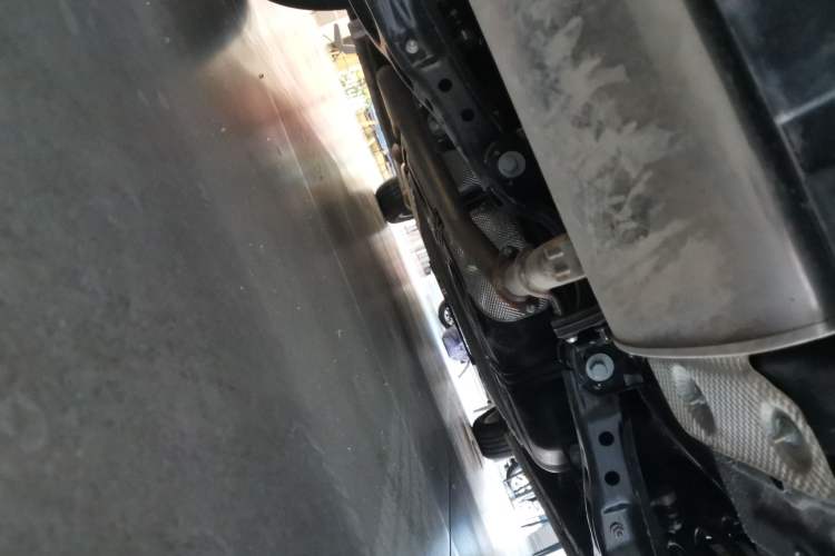 Used Roewe iMAX8 New Energy 2025 1.5T DMH Lu Zun Deluxe Edition Chassis Rear