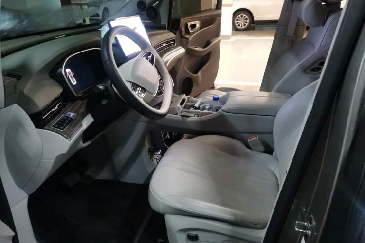 Used Roewe iMAX8 New Energy 2025 1.5T DMH Lu Zun Deluxe Edition Driver Seat