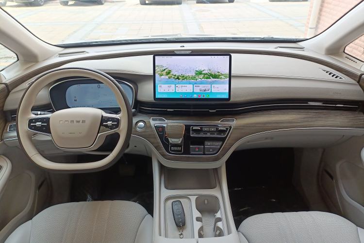 Used Roewe iMAX8 New Energy 2025 1.5T DMH Lu Zun Deluxe Edition Center Console
