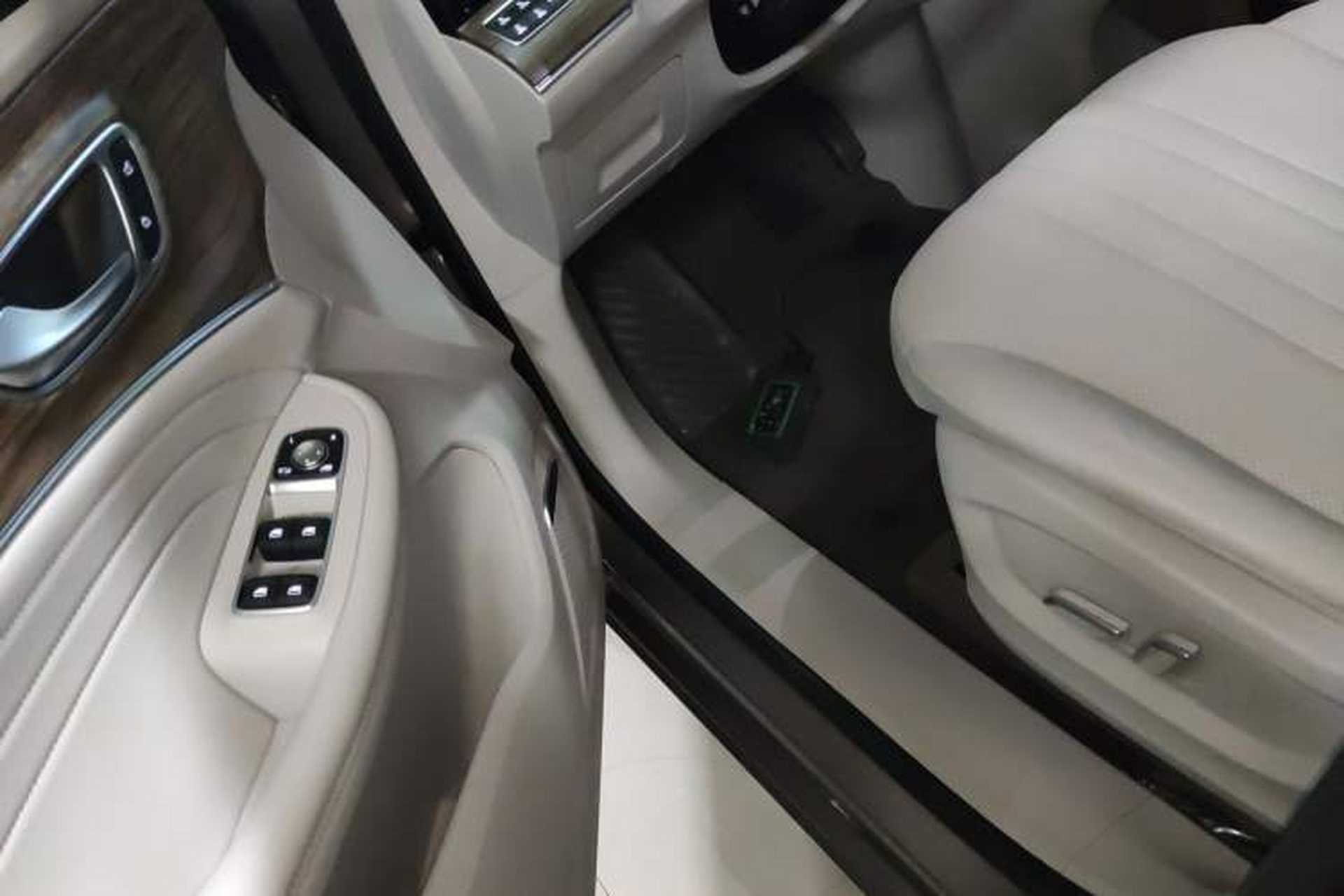 Used Roewe iMAX8 New Energy 2025 1.5T DMH Lu Zun Deluxe Edition Driver Seat