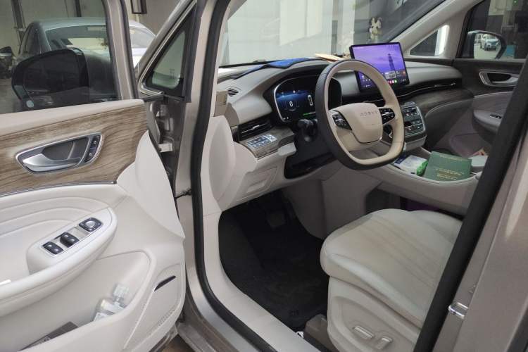 Used Roewe iMAX8 New Energy 2025 1.5T DMH Lu Zun Deluxe Edition Driver Seat