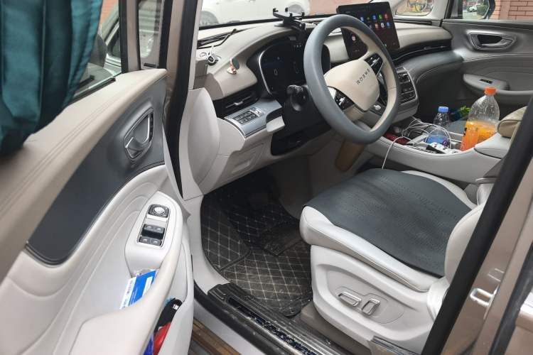 Used Roewe iMAX8 New Energy 2025 1.5T DMH Lu Zun Deluxe Edition Driver Seat