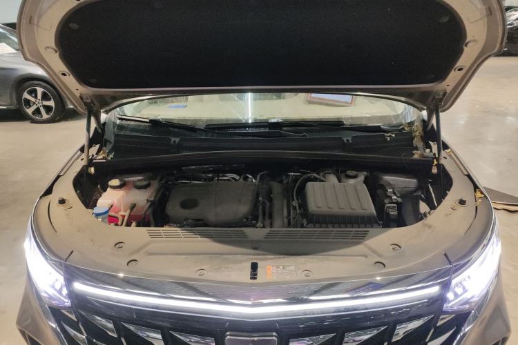 Used Roewe iMAX8 New Energy 2025 1.5T DMH Lu Zun Deluxe Edition Engine Bay