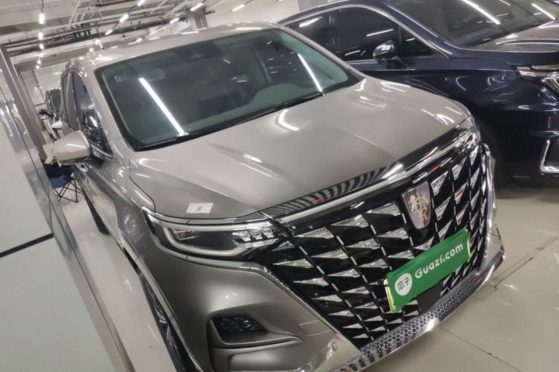 Used Roewe iMAX8 New Energy 2025 1.5T DMH Lu Zun Deluxe Edition Exterior 1