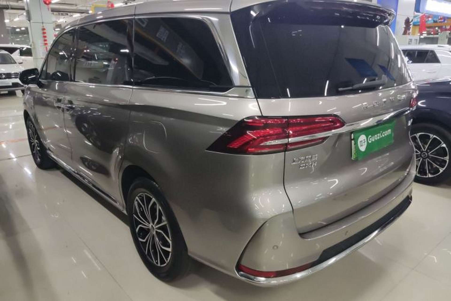 Used Roewe iMAX8 New Energy 2025 1.5T DMH Lu Zun Deluxe Edition Exterior 2