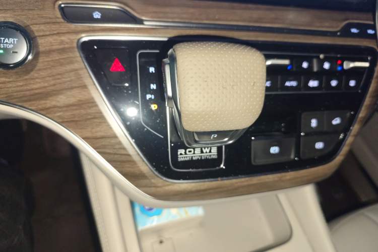 Used Roewe iMAX8 New Energy 2025 1.5T DMH Lu Zun Deluxe Edition Gear Lever