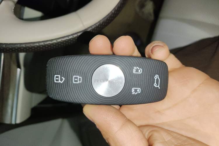 Used Roewe iMAX8 New Energy 2025 1.5T DMH Lu Zun Deluxe Edition Interior 1