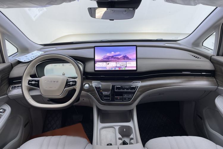 Used Roewe iMAX8 New Energy 2025 1.5T DMH Lu Zun Deluxe Edition Interior 1