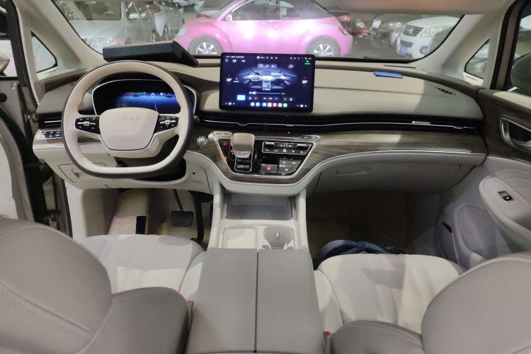 Used Roewe iMAX8 New Energy 2025 1.5T DMH Lu Zun Deluxe Edition Interior 2