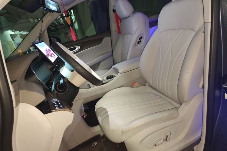 Used Roewe iMAX8 New Energy 2025 1.5T DMH Lu Zun Deluxe Edition Left Front Seat