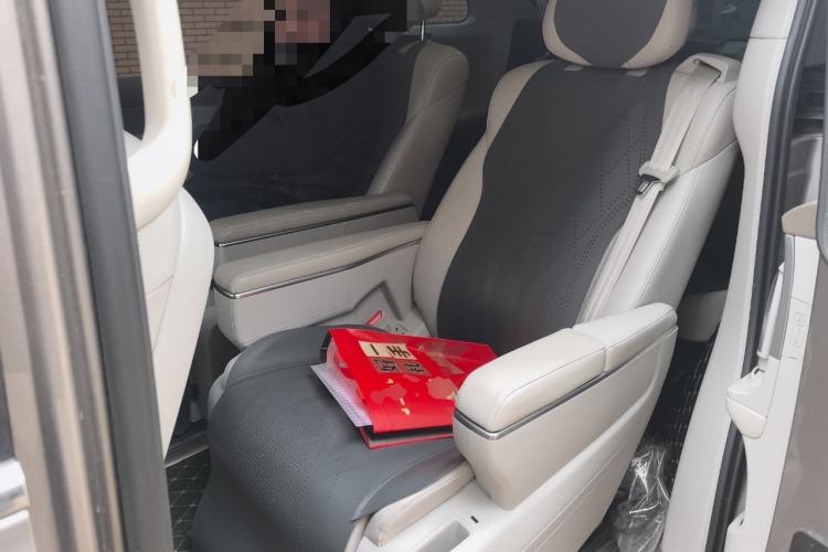 Used Roewe iMAX8 New Energy 2025 1.5T DMH Lu Zun Deluxe Edition Left Rear Seat