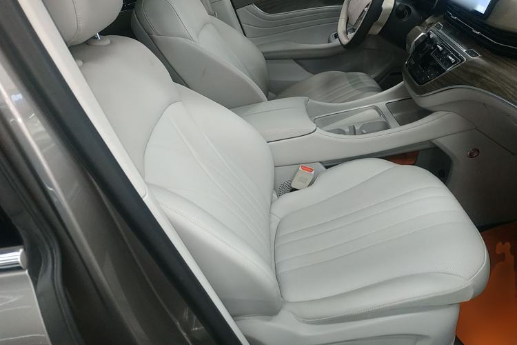 Used Roewe iMAX8 New Energy 2025 1.5T DMH Lu Zun Deluxe Edition Right Front Seat