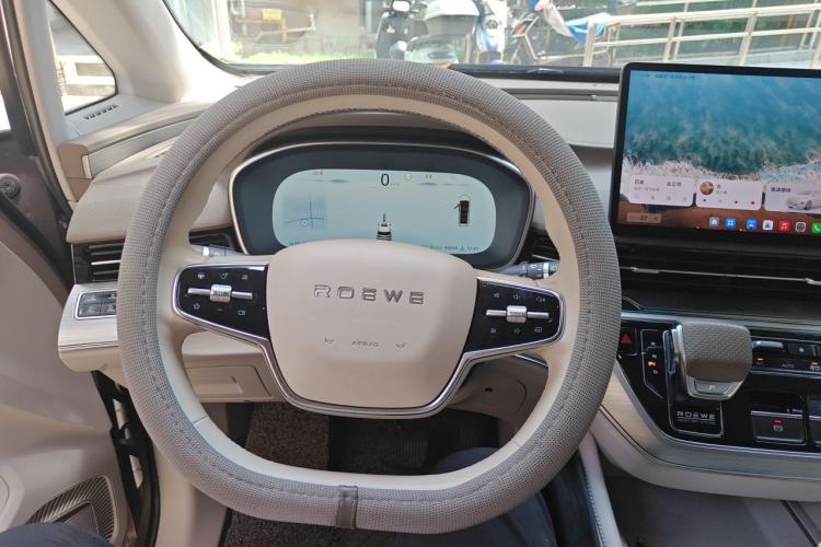 Used Roewe iMAX8 New Energy 2025 1.5T DMH Lu Zun Deluxe Edition Steering Wheel