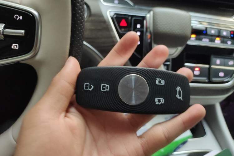 Used Roewe iMAX8 New Energy 2025 1.5T DMH Lu Zun Deluxe Edition Vehicle Key