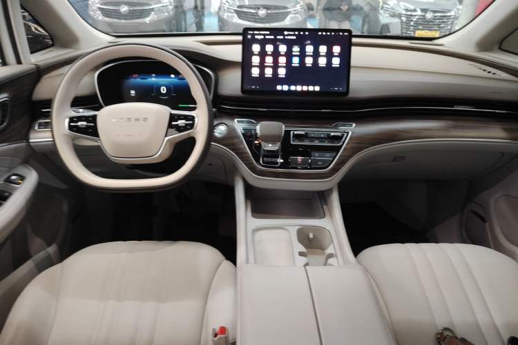Used Roewe iMAX8 New Energy 2025 1.5T DMH Lu Zun Deluxe Edition Audio And AC Panel
