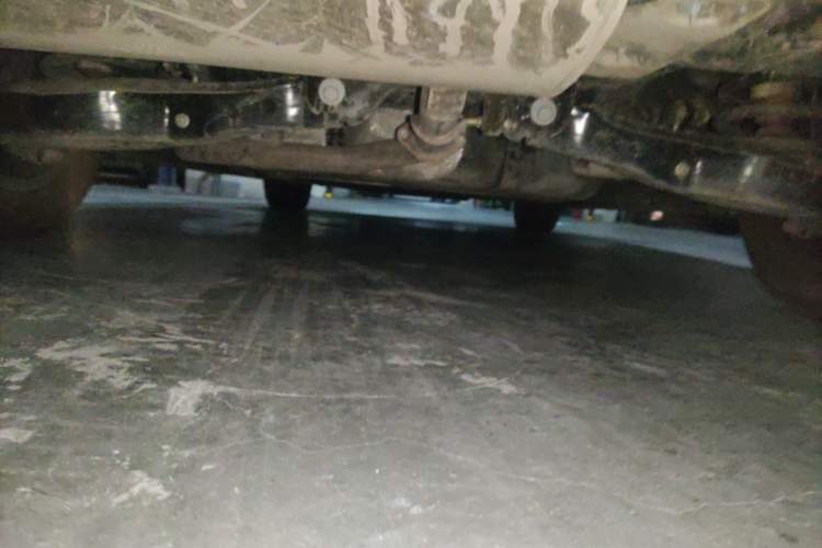 Used Roewe iMAX8 New Energy 2025 1.5T DMH Lu Zun Deluxe Edition Chassis Rear