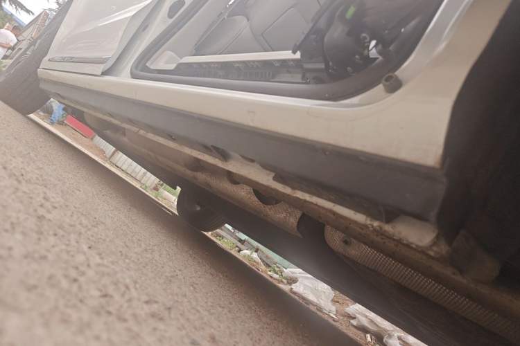 Used Roewe iMAX8 New Energy 2025 1.5T DMH Lu Zun Deluxe Edition Chassis Rear