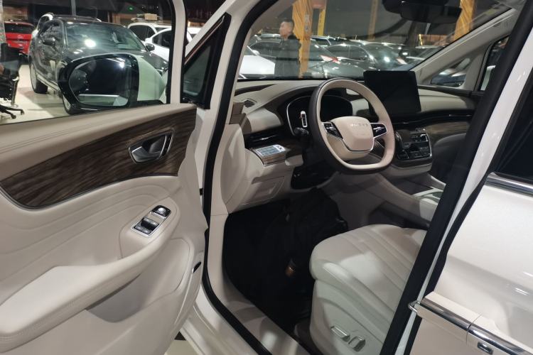 Used Roewe iMAX8 New Energy 2025 1.5T DMH Lu Zun Deluxe Edition Driver Seat