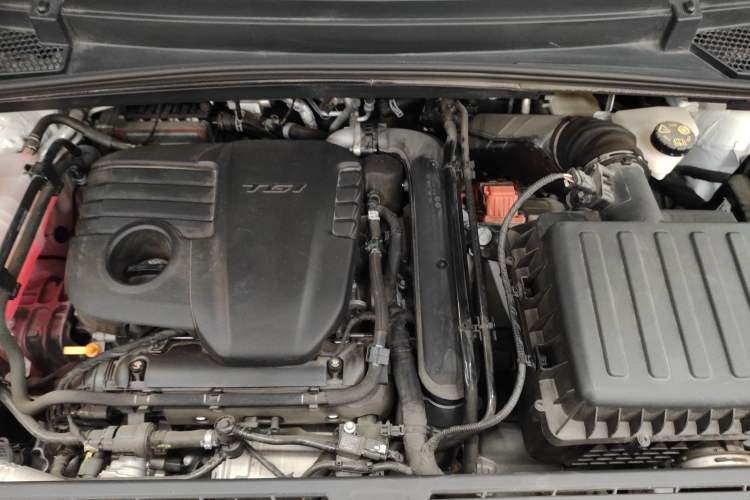 Used Roewe iMAX8 New Energy 2025 1.5T DMH Lu Zun Deluxe Edition Engine Bay