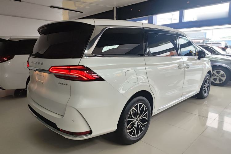 Used Roewe iMAX8 New Energy 2025 1.5T DMH Lu Zun Deluxe Edition Exterior 3