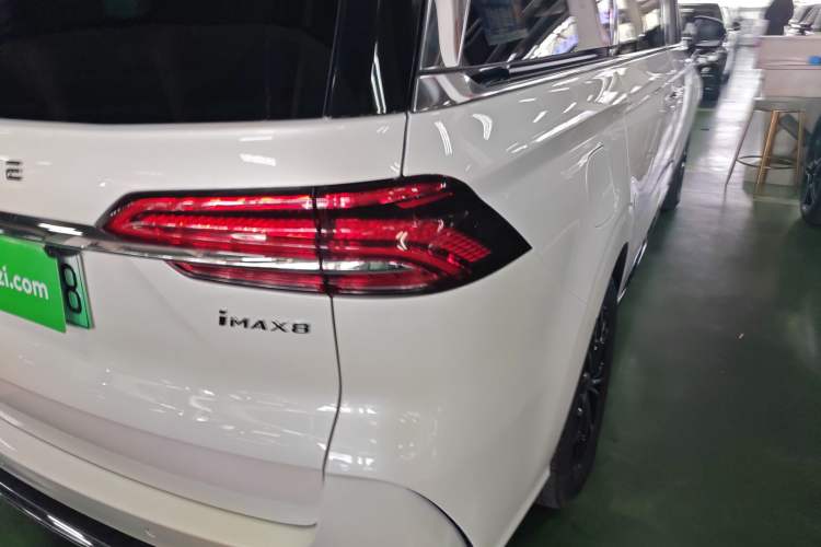 Used Roewe iMAX8 New Energy 2025 1.5T DMH Lu Zun Deluxe Edition Exterior 3
