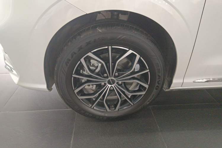 Used Roewe iMAX8 New Energy 2025 1.5T DMH Lu Zun Deluxe Edition Exterior 4