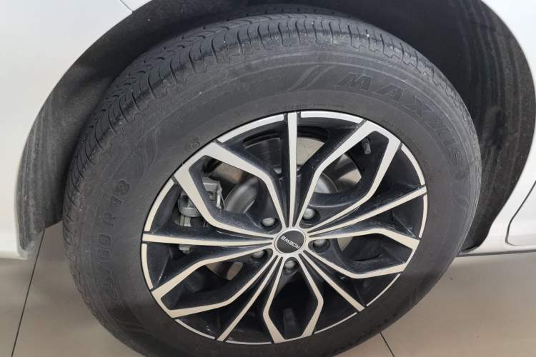 Used Roewe iMAX8 New Energy 2025 1.5T DMH Lu Zun Deluxe Edition Exterior 8