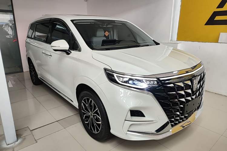 Used Roewe iMAX8 New Energy 2025 1.5T DMH Lu Zun Deluxe Edition Front Right 45 Deg