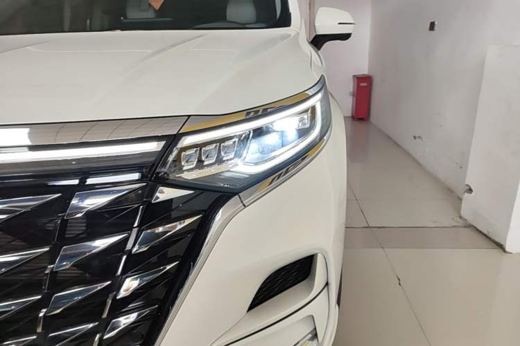 Used Roewe iMAX8 New Energy 2025 1.5T DMH Lu Zun Deluxe Edition Left Front Headlight