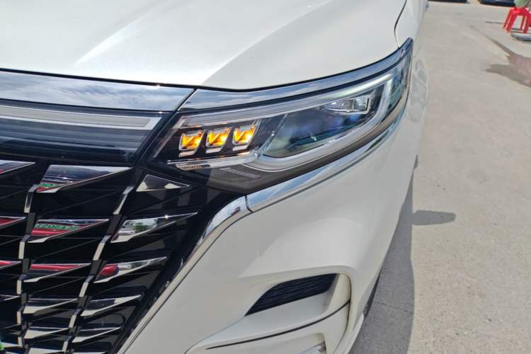 Used Roewe iMAX8 New Energy 2025 1.5T DMH Lu Zun Deluxe Edition Left Front Headlight