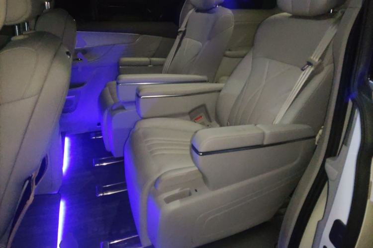 Used Roewe iMAX8 New Energy 2025 1.5T DMH Lu Zun Deluxe Edition Left Rear Seat