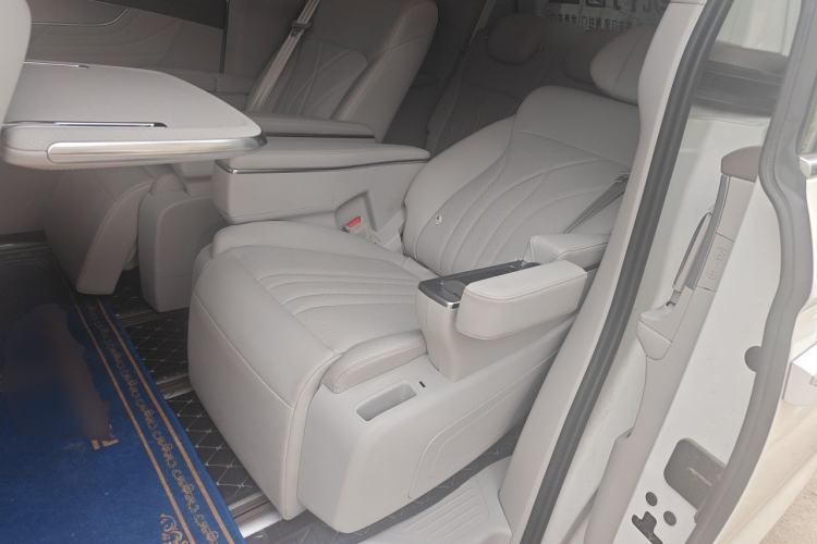 Used Roewe iMAX8 New Energy 2025 1.5T DMH Lu Zun Deluxe Edition Left Rear Seat