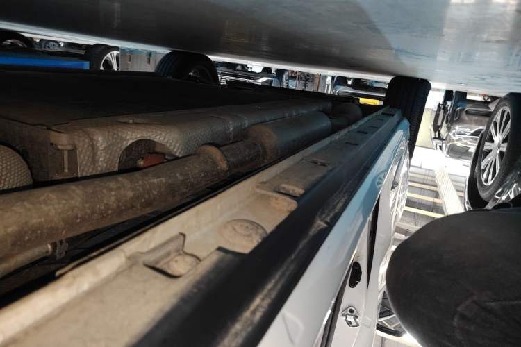 Used Roewe iMAX8 New Energy 2025 1.5T DMH Lu Zun Deluxe Edition Left Side Sill
