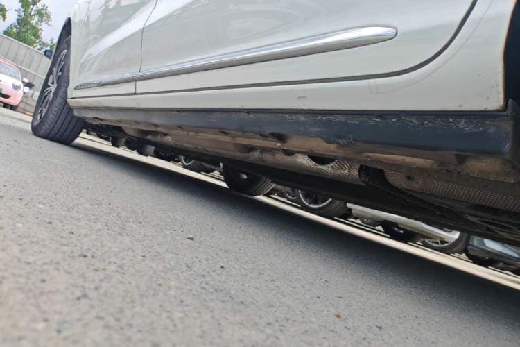 Used Roewe iMAX8 New Energy 2025 1.5T DMH Lu Zun Deluxe Edition Left Side Sill