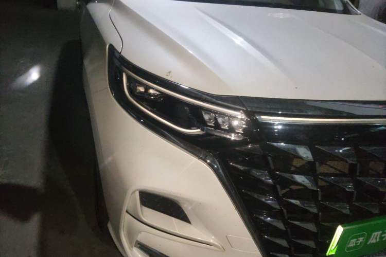Used Roewe iMAX8 New Energy 2025 1.5T DMH Lu Zun Deluxe Edition Right Front Headlight