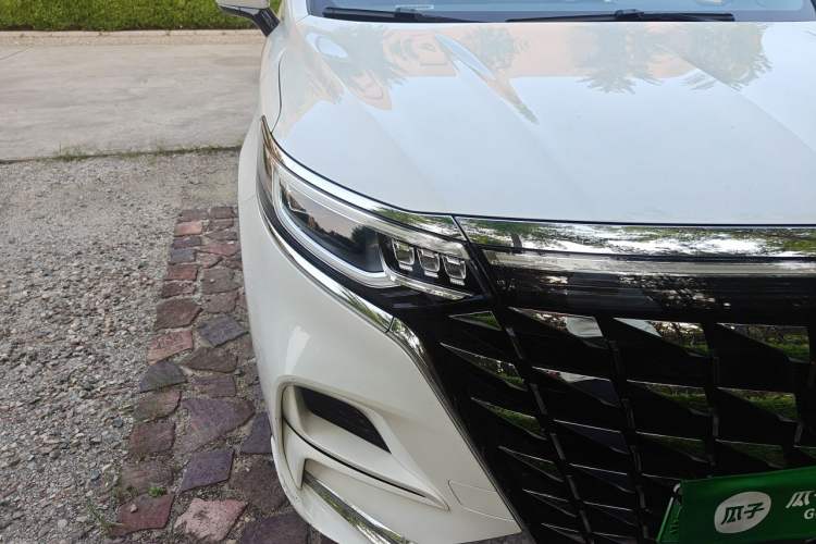 Used Roewe iMAX8 New Energy 2025 1.5T DMH Lu Zun Deluxe Edition Right Front Headlight