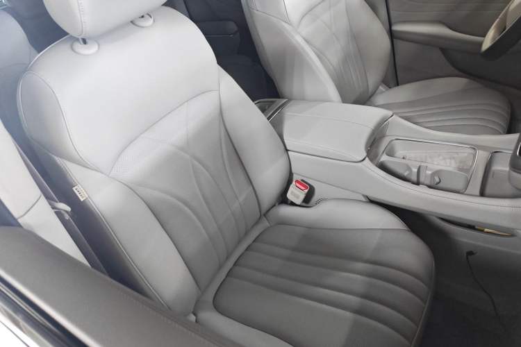 Used Roewe iMAX8 New Energy 2025 1.5T DMH Lu Zun Deluxe Edition Right Front Seat